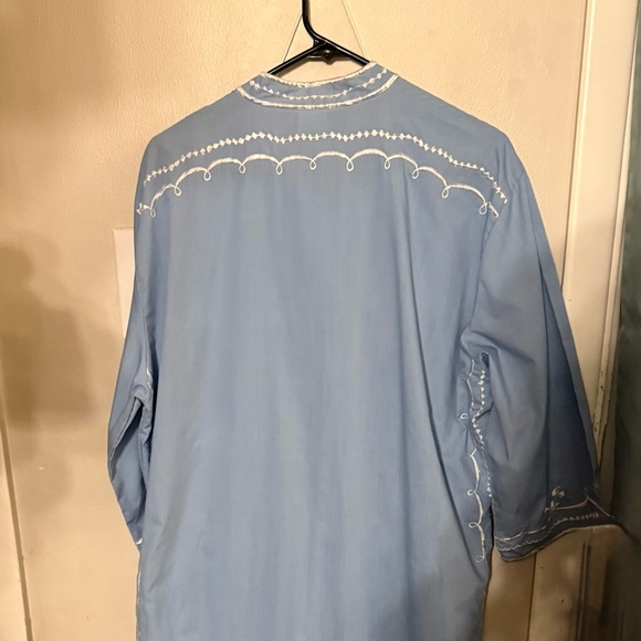 Vintage Caro of Honolulu Blue Embroidered Peignoir Robe •  Nylon • M/ - Picture 4 of 7